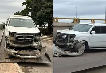 Estudiante choca en El Trébol de Los Mochis tras equivocarse al subir al desnivel