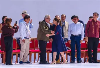 Rocha Moya acompaña a Sheinbaum en Ciudad de México para la celebración de los 7 años de la 4T