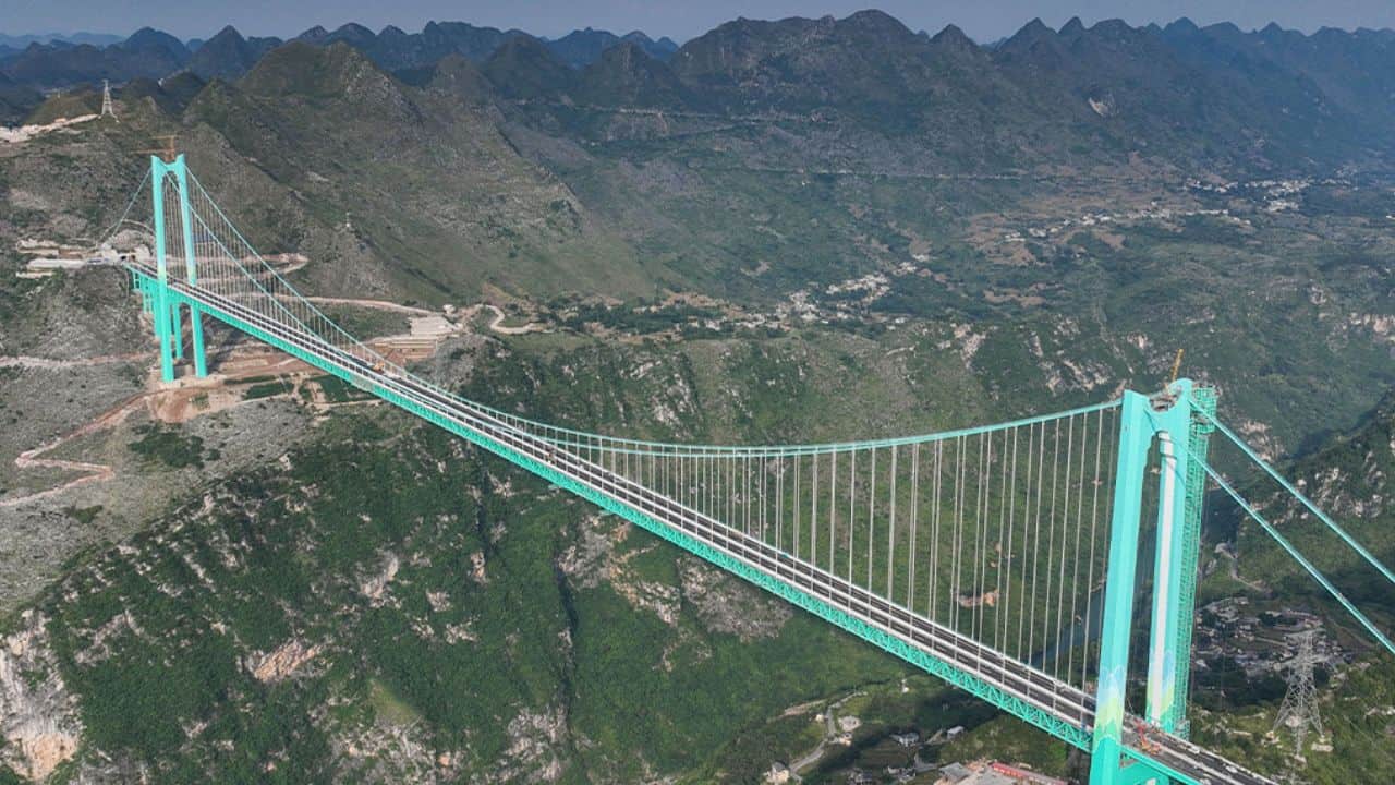 Este es el puente colgante más grande del mundo