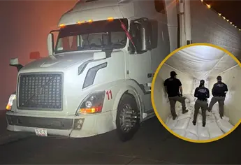 Detienen a dos sujetos con más de 300 kg de metanfetamina oculta en un tráiler, en Los Mochis