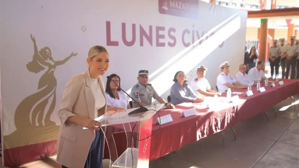 FOTO: Encabeza Estrella Palacios el Lunes Cívico en la Primaria General Ángel Flores