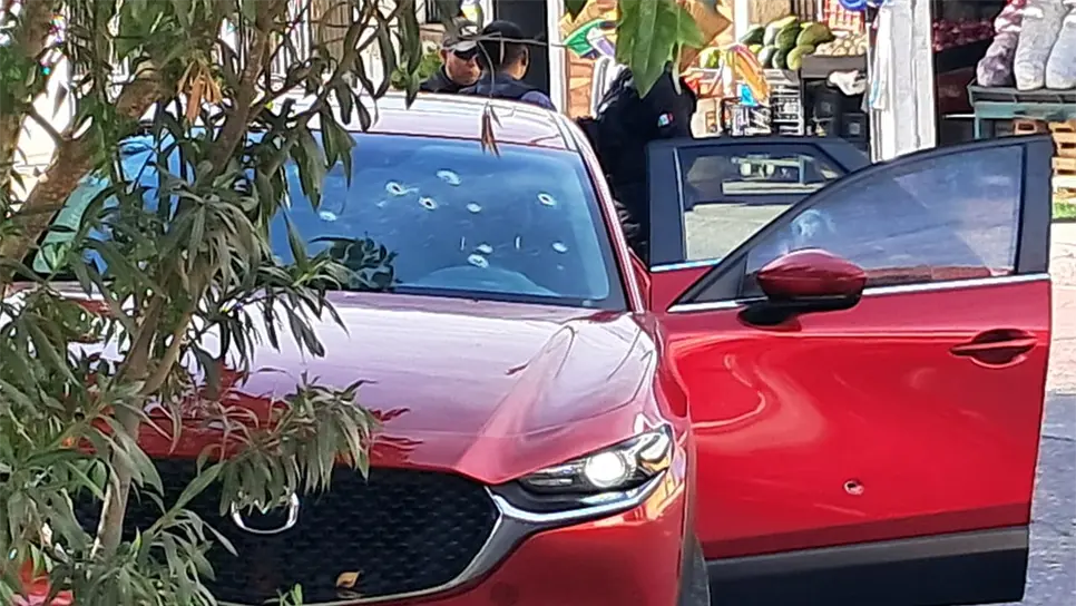 Así quedó la camioneta baleada.