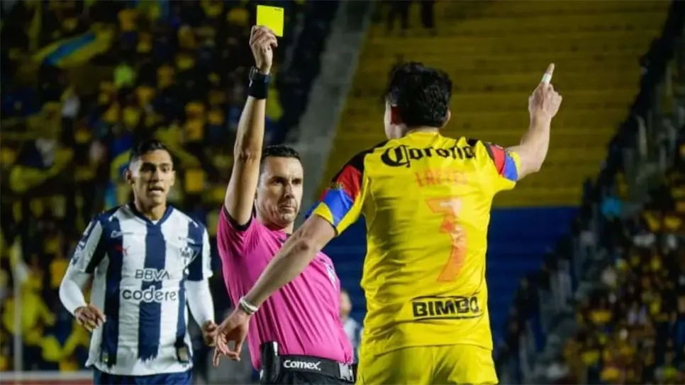 FOTO: César Arturo Ramos Palazuelos se consolida como el mejor árbitro de México.