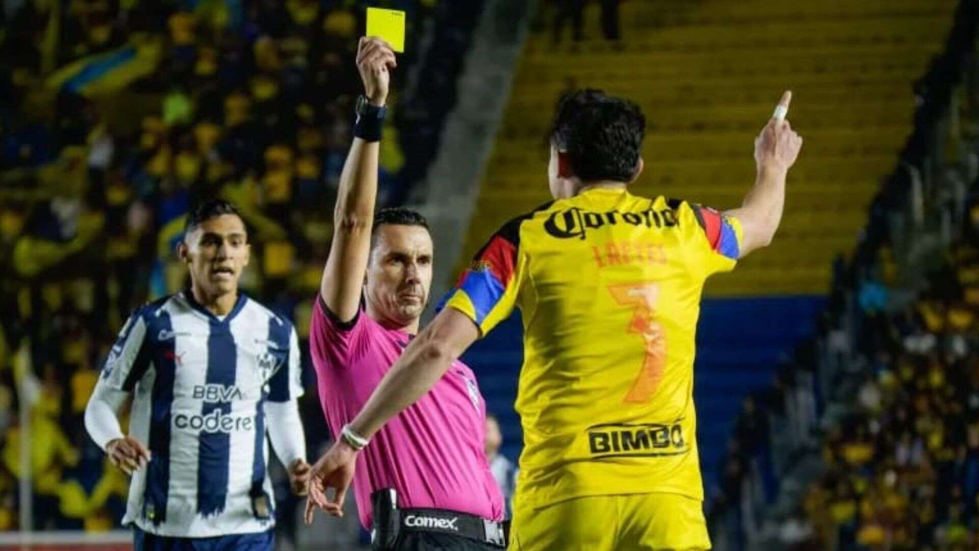 César Arturo Ramos Palazuelos se consolida como el mejor árbitro de México