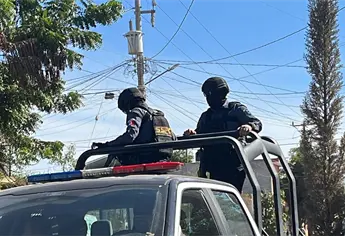 Atacan a balazos un vehículo en el sector Las Quintas de Culiacán