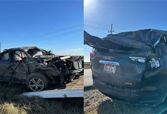 Los daban por muertos: dos jóvenes salen con vida de fuerte choque y volcadura en el municipio de Sinaloa