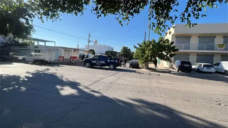 Militares realizan operativo en la colonia Miguel Hidalgo, en Culiacán Militares realizan operativo en la colonia Miguel Hidalgo, en Culiacán