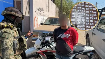 Navales detienen a dos vendedores de droga y aseguran 6 motocicletas en operativos en Mazatlán Navales detienen a dos vendedores de droga y aseguran 6 motocicletas en operativos en Mazatlán