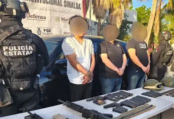 Detienen a tres sicarios y aseguran armas tras enfrentamiento en Santa Fe, Culiacán