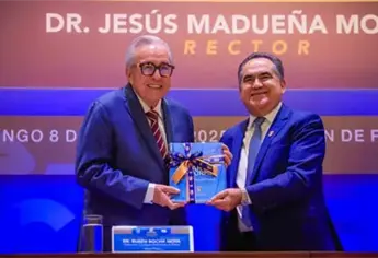 Rocha Moya gestiona recursos para la UAS en Ciudad de México