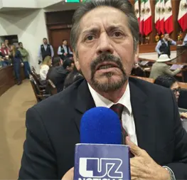 Eligio López llama a respetar la pertenencia tras voto de diputados de Morena en contra del crédito estatal Eligio López llama a respetar la pertenencia tras voto de diputados de Morena en contra del crédito estatal