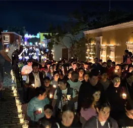 Cosalá celebra el día de la Virgen de Guadalupe con su tradicional fiesta de las velas 2025 Cosalá celebra el día de la Virgen de Guadalupe con su tradicional fiesta de las velas 2025