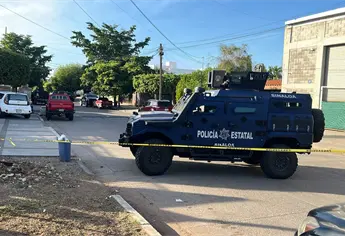 Retiran las unidades aseguradas en el operativo de la colonia Miguel Hidalgo, en Culiacán