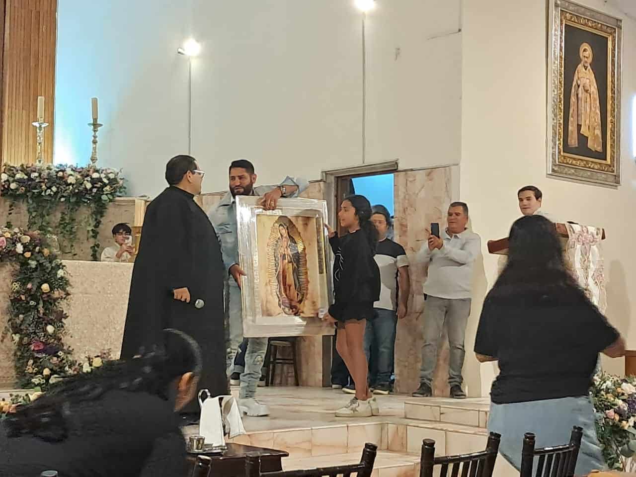 Pancho Barraza canta en Juan José Ríos las mañanitas a la Virgen de Guadalupe
