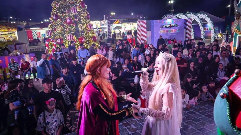 Los asistentes disfrutaron el show musical de Frozen.