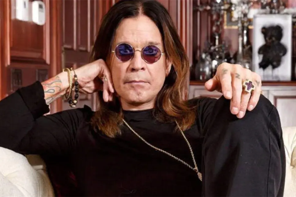 Familia de Ozzy Osbourne lanza playera edición limitada tras conflicto con Roger Waters ¿Cuánto cuesta? Familia de Ozzy Osbourne lanza playera edición limitada tras conflicto con Roger Waters ¿Cuánto cuesta?