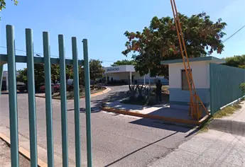 Abandonan a un hombre asesinado a balazos en el Hospital Integral en el municipio de Navolato