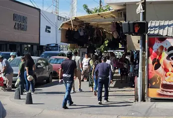 Compras navideñas saturan el centro de Los Mochis