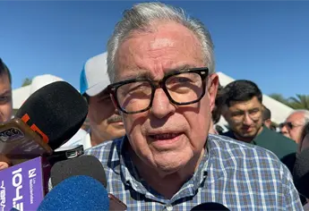 Paisanos transitan sin contratiempos por Sinaloa; Rocha Moya garantiza vigilancia en carreteras