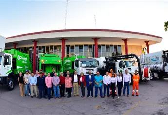 Ahome fortalece servicios públicos, entregan nuevos camiones recolectores y unidades Vactor
