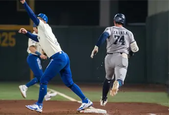 Jaguares doman a Yaquis