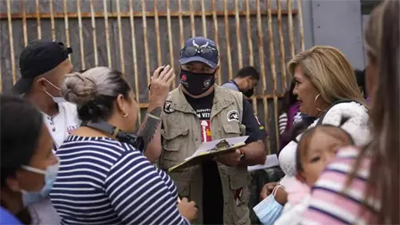 Migrantes sin estatus legal recibir&iacute;an vuelos gratuitos y mil d&oacute;lares para regresar a su pa&iacute;s en Navidad