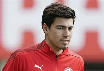 El futbolista Erick Guti&eacute;rrez sorprende con su costoso auto de lujo