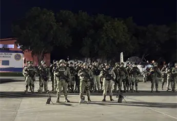Arriban a Culiacán 150 Fusileros Paracaidistas para combatir al crimen organizado
