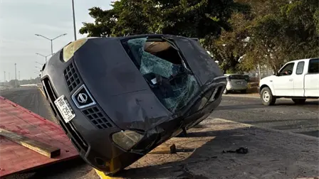 Vuelca joven en la carretera Los Mochis-Choix a la altura del ejido 5 de mayo