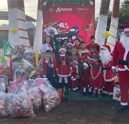 Polic&iacute;as de Ahome llevan regalos y calzado a ni&ntilde;os en comunidades rurales en el Policlaus 2025