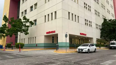 Menor de 12 años resultó herido al explotarle un cohete en Culiacán Menor de 12 años resultó herido al explotarle un cohete en Culiacán