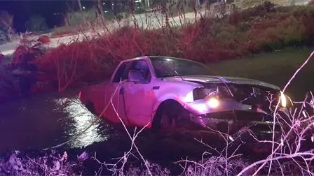 Fatal volcadura en la noche de Navidad en Guasave, muere un hombre en accidente