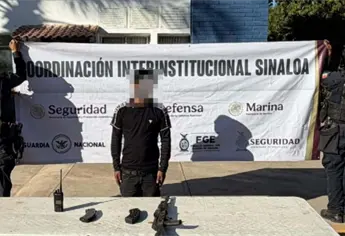Menor de edad es detenido con un rifle, cargadores y radio de comunicaci&oacute;n en Villa Ju&aacute;rez, Navolato