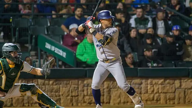 Jaguares muerde en extra innings