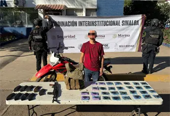 Detienen a motociclista en poder de un AK-47 en Villa Juárez, Navolato