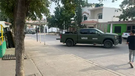 Un motociclista es atacado a balazos cuando transitaba por la L&oacute;pez Mateos en Culiac&aacute;n