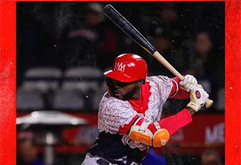 Águilas cierra volando alto