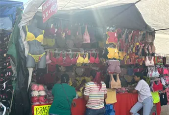 Rituales de Año Nuevo: ¿qué color de ropa interior buscan los mazatlecos para el 2026?