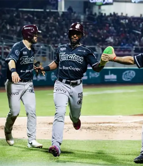 Los Tomateros, firmes en Nayarit