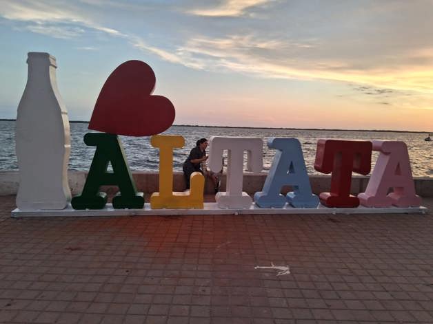 Imagen Placeholder Imagen Placeholder