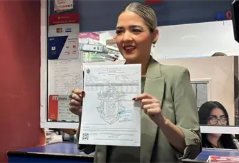 Poniendo el ejemplo, Estrella Palacios acude a realizar su pago del predial 