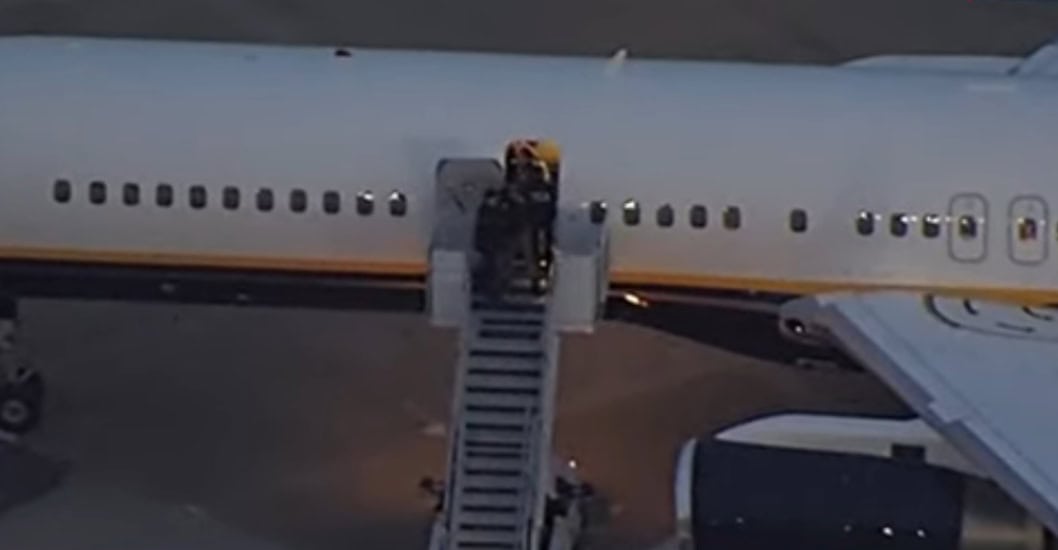 Maduro llega en avión a Nueva York para ser juzgado Maduro llega en avión a Nueva York para ser juzgado