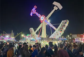 Cientos de familias disfrutan del cierre de la Verbena Culiacán 2025