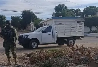 Persecución y balacera en la Nakayama, Culiacán, deja una mujer herida, un detenido y una camioneta asegurada
