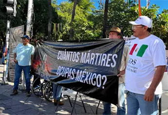 Productores agrícolas se manifiestan en el Centro de Culiacán para exigir mejores precios de sus cosechas