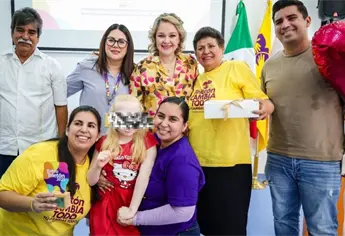 Encabeza Eneyda Rocha Ruiz ceremonia de agradecimiento a quienes participaron en el Boteo Teletón 2025 en Sinaloa