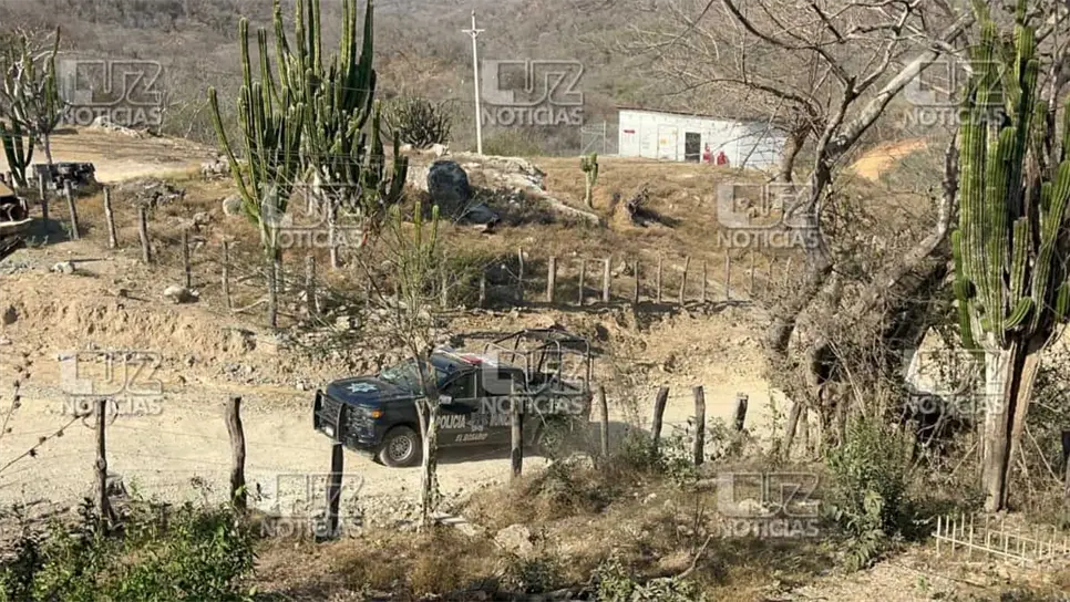 Foto: Luz Noticias | El lodo acumulado tras el derrame de la presa de jal complica el acceso a la zona donde permanecen atrapados los trabajadores.