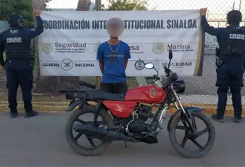 Detención de un civil por robo de motocicleta en Navolato