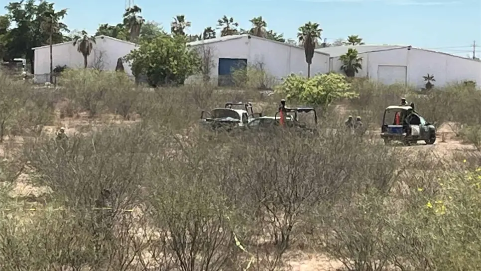 FOTO: Localizan a persona sin vida en predio del campo El Diez en Culiacán