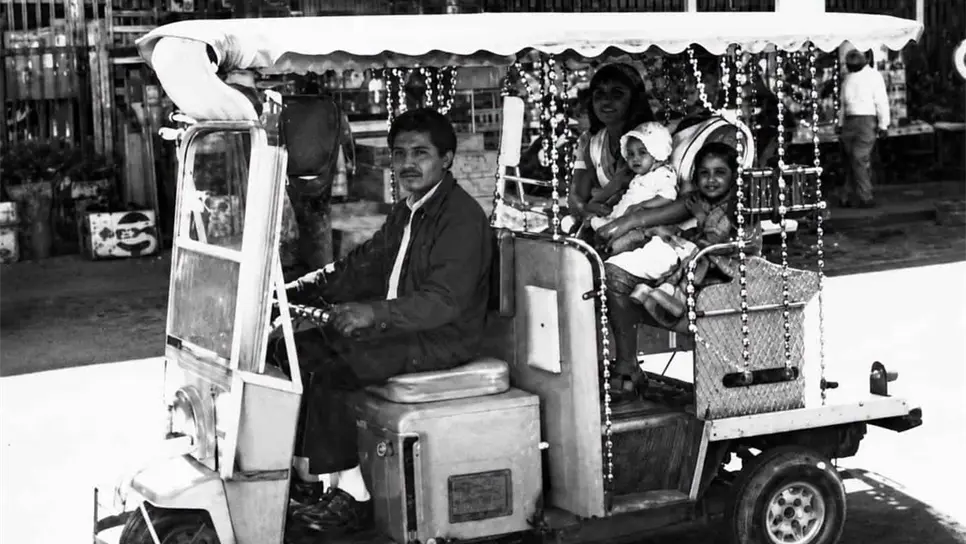 FOTO: Así eran las primeras pulmonías, el transporte icónico de Mazatlán